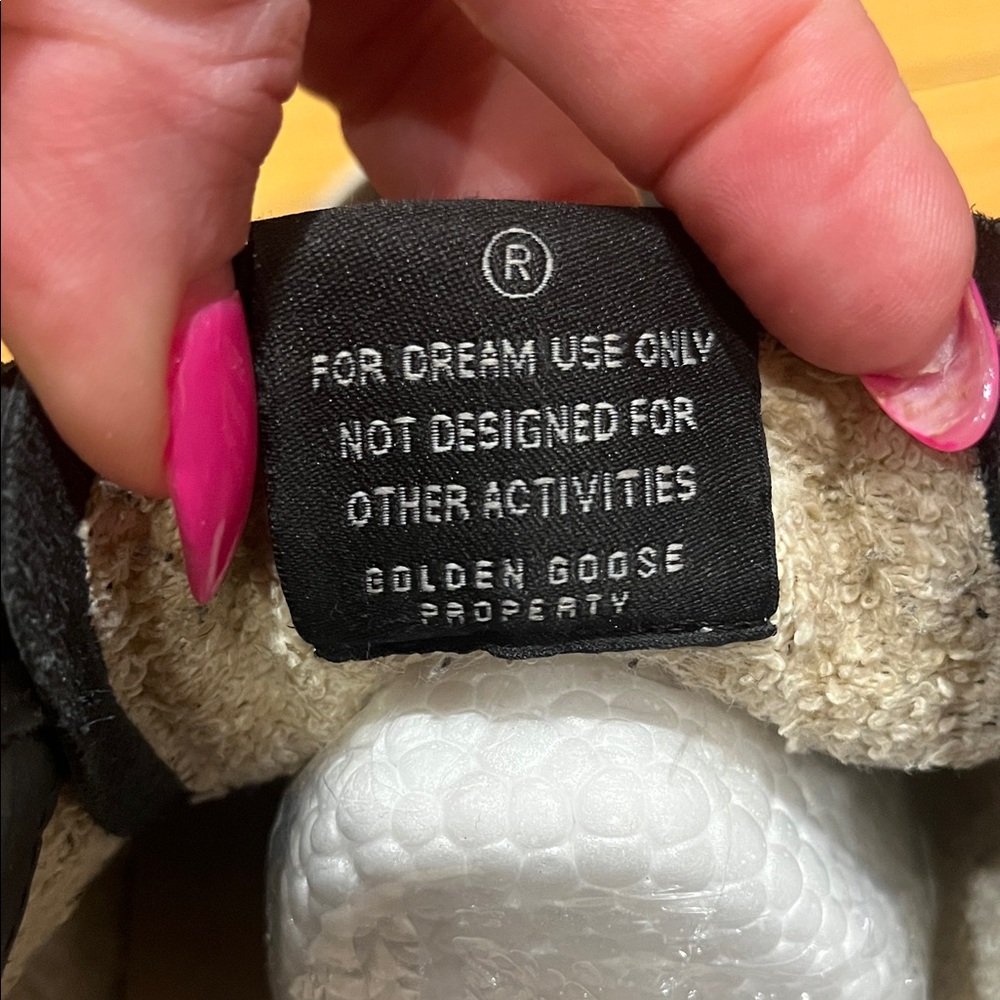 Golden Goose Black Leather Low-Top Sneakers with Silver Star - Picture 6 of 7
